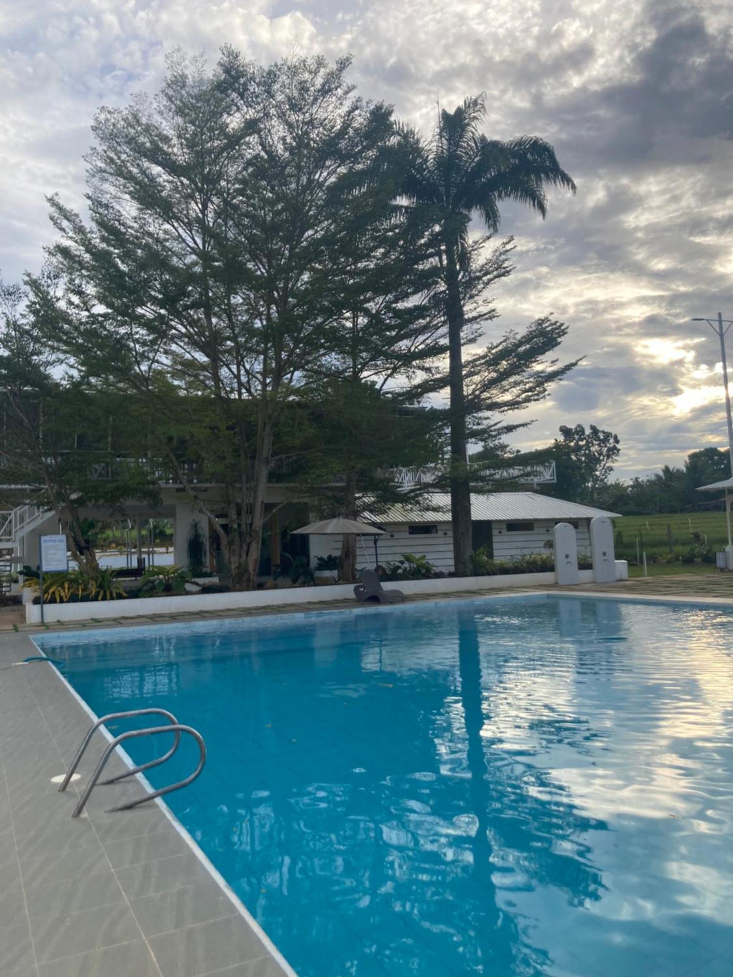 The Eliana Farm Resort And Villas Manolo Fortich Exterior photo